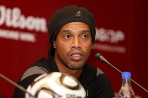 Ronaldinho habló sobre su llegada al fútbol mexicano