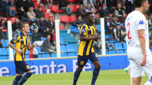 José Valencia marca doblete para Rosario Central
