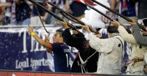 el delantero uruguayo del New England Revolution, Diego Fagundez, marcó gol en el juego contra Chicago Fire.