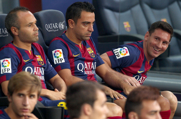 Iniesta, Xavi y Messi en el Banquillo