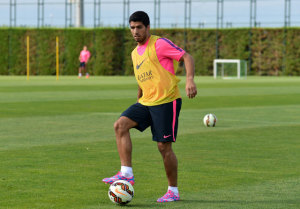 “Luis Suárez jugará con el filial. Que Luis Suárez vaya jugando es beneficioso. El jugador quiere jugar con el B y mañana jugará”.
