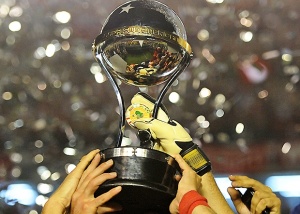 Trofeo del continente sudamericano, el segundo más importante tras la Copa Libertadores