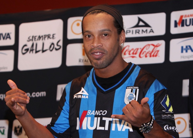 Ronadlinho es nuevo jugador del Querétaro