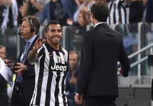 Allegri dice que Tevez debe estar en la selección Argentina