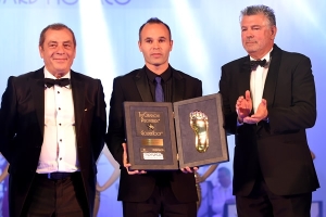 Iniesta gana el 'Golden Foot' 2014