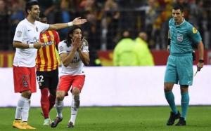 Cavani expulsado por celebración de gol en el partido de psg v lens