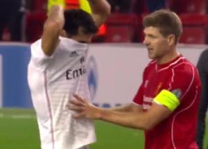 Gerrard prefirió no intercambiar sobre el césped la camiseta con Arbeloa
