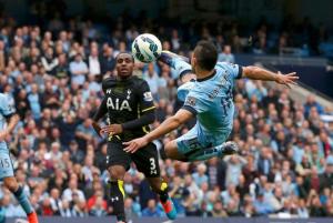 El City golea al Tottenham con cuatro goles del 'kun' Agüero