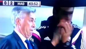 Ancelotti mita a CR7 y celebra su gol de esta manera...