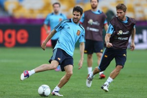 Fabregas molesto por las declaraciones de Sergio Ramos respecto a su compromiso en la selección española.