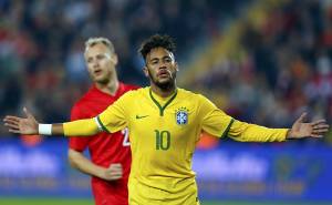 Neymar salió ovacionado de Turquía