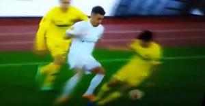 El espectacular doble caño de Marco Schonbachler, del Zurich FC, ante el Villarreal