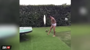 neymar haciendo freestyle con la pelota