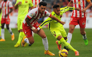 Barcelona derrotó a Almería pero no convence