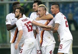 Roma venció al Genoa y no pierde de vista a la 'Juve'