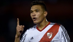 Presidente de River asegura que intentarán mantener a 'Teo' Gutiérrez.