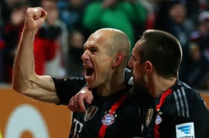 Bayern goleó al Augsburgo fuera de casa y ganó el título de invierno de la Bundesliga.