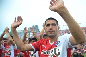 A lo largo de este semestre, jugó 1330 minutos (todos los encuentros completos, excepto contra San Martín SJ, donde fue reemplazado a los 71´, y ayer, que salió un minuto antes del pitazo final). No jugó contra: Instituto, Gimnasia de Jujuy, Nueva Chicago, Aldosivi y Colón.