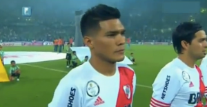 Teófilo Gutierrez saluda a 'La Chinita' en plena transmisión de Atl. Nacional y River Plate