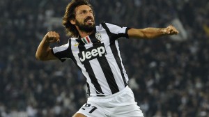 Pirlo celebrando un gol con la Juventus