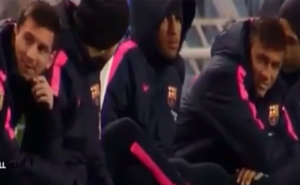 Messi y Neymar en el banco