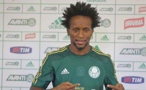 é Roberto es fichado por el Palmeiras a sus 40 años.