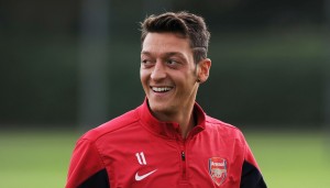 Özil regresa a la convocatoria del Arsenal para una nueva jornada de la Premier League.