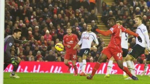 Liverpool le ganó a los Spurs gracias al gol conseguido por Mario Balotelli
