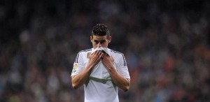 James Rodríguez sufre una rotura del quinto metatarsiano del pie derecho, será operado. Y estará 2 meses de baja