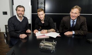 Marco Reus renueva con el Borussia Dortmund hasta 2019