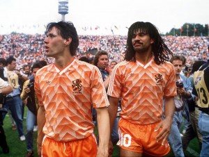 camiseta clasica de holanda, sin duda la mas linda del futbol clasico