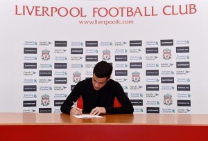 Philippe Coutinho renueva su contrato con #Liverpool hasta 2020