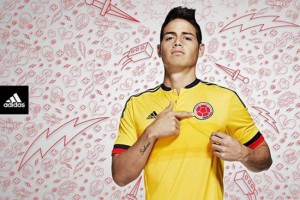a multinacional adidas presentó en Colombia la camiseta que vestirá la Selección Colombia para la Copa América Chile 2015 j Este contenido ha sido publicado originalmente en Vanguardia.com en la siguiente dirección: http://www.vanguardia.com/deportes/seleccion-colombia/298817-adidas-presento-la-nueva-camiseta-de-la-seleccion-colombia. Si está pensando en hacer uso del mismo, recuerde que es obligación legal citar la fuente y por favor haga un enlace hacia la nota original de donde usted ha tomado este contenido. Vanguardia.com - Galvis Ramírez y Cía. S.A.