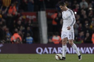 Cristiano Ronaldo podría ser sancionado por tocarse sus partes nobles en modo de protesta contra Mateu Lahoz