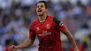 Sevilla derrotó 3-4 al Deportivo en La Coruña y sueña con clasificar a la Champions League