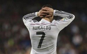 Primer empate de la temporada del Real Madrid 1-1 ante el Villareal por el cierre de la jornada dominical de la fecha 25 de la liga BBVA.