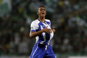 Danilo llega al Real Madrid a cambio de 20 millones de euros
