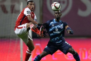Jackson Martínez tuvo una molestia muscular y podría perderse el partido de Champions con el Porto