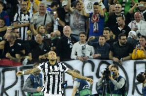 Felicidad de Arturo Vidal tras el gol