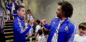 El curioso saludo entre Marcelo y James previo al partido ante Granada