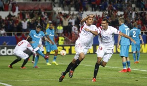 El gol de @carlos7bacca hoy en Europa League con su equipo el Sevilla.