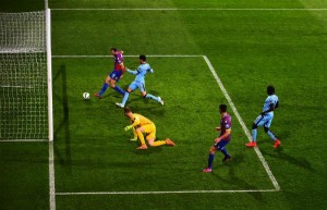 Crystal Palace le quito toda opción de titulo al Manchester City al derrotarlo 2-1 como local en Selhurst Park.