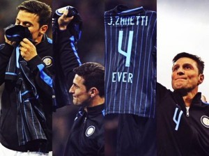 Javier Zanetti con la "4", la camiseta que cuidó durante 19 temporadas, 617 partidos. La que será de el 4 ever del inter