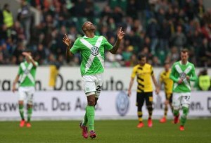 Wolfsburgo derrotó al Dortmund y se consolidó en la segunda posición de la Bundesliga