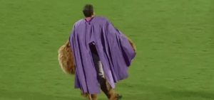 Mascota del Austria Viena se emborrachó y en ese estado entró al terreno de juego