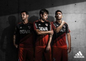 River Plate ya tiene camiseta alternativa la cual estrenaría en los próximos días
