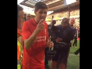 Gerrard se negó a firmar una camiseta de los L.A. Galaxy el día de su homenaje en Anfield