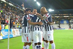 Pachuca venció 3-2 al América en el partido de ida de los cuartos de final del Clausura 2015.