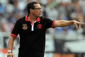 Flamengo relevó del cargo a Vanderlei Luxemburgo