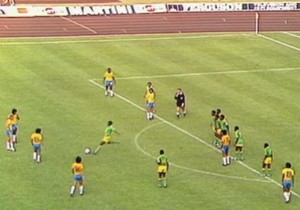 El inolvidable puntapié de Mwepu Ilunga